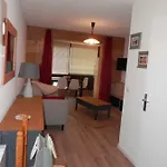 L'adroit Apartment *